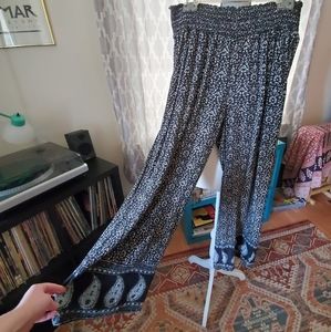 AEO Flowy Floral Pants